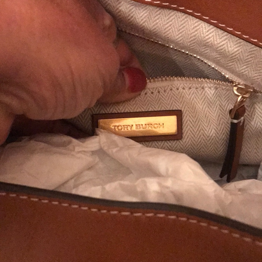 NEW Tory Burch Mini Miller Purse w/dust bag - Picture 4 of 10